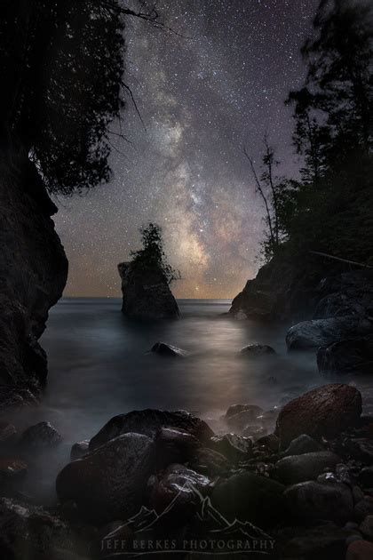 Jeff Berkes Photography | 2024 Lake Superior Night Sky Photography Workshop