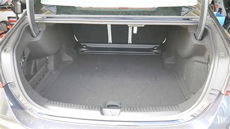 Mercedes Benz E Class Sedan How Big Is The Trunk Mercedes Benz Worldwide