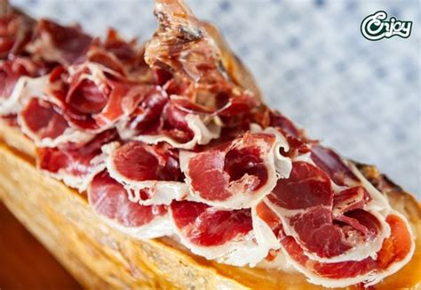 Bật mí cách so sánh thịt heo Iberico Bellota và Iberico Cebo Iberico vn