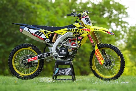 Suzuki ‘rush Yellow Kit Rival Ink Design Co