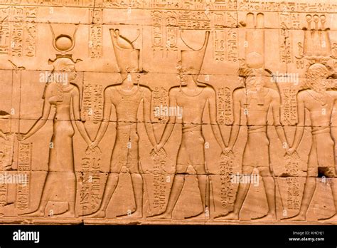 Hieroglyphen Hi Res Stock Photography And Images Alamy