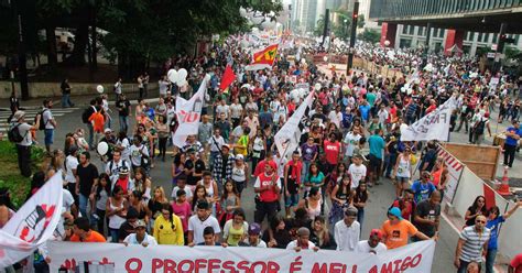 Greve De Professores J Atingiu Estados Diz Confedera O