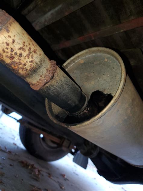 Didn't have to look to hard for this exhaust leak : r/Justrolledintotheshop