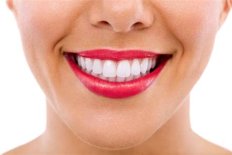 Femme Lui Montrant Les Dents Parfaites Photo Stock Image Du Saluez