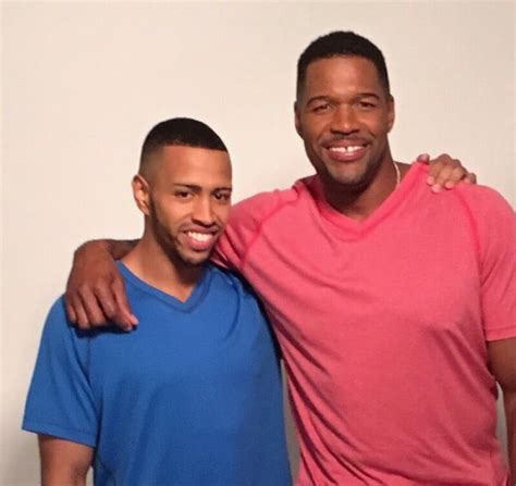 Who is Michael Strahan Jr.? Age, partner, mother, twin, height, college ...