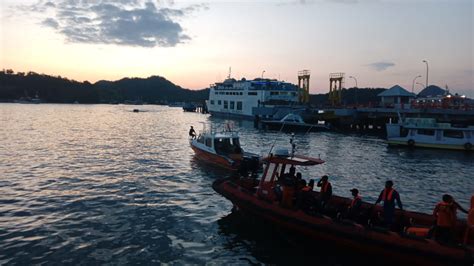 Kapal Nelayan Tenggelam Di Pulau Komodo Okebajo