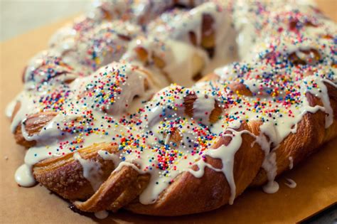 Traditional New Orleans King Cake Artofit