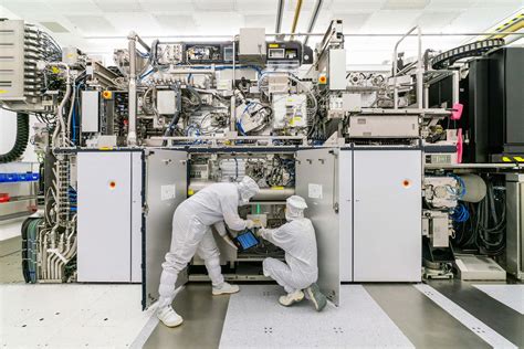 Semiconductor Maker ASML Tries To Evade US China Chip War Bloomberg