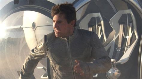 New Photo: Tom Cruise in 'Oblivion' – /Film