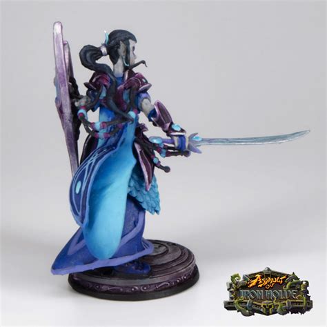 3d Printable Siln Tanadu Moon Elf Cleric Tabletop Miniature 32mm