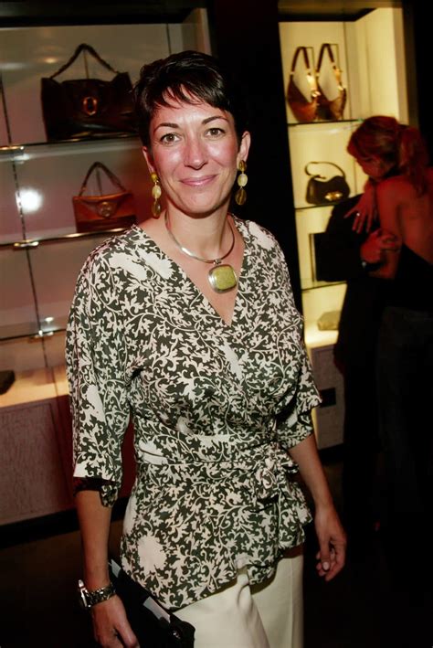 Here S How Ghislaine Maxwell S Life In Prison Is Really Like