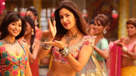 Get Katrina Kaifs Look From ‘nachde Ne Saare In Baar Baar Dekho Vogue India