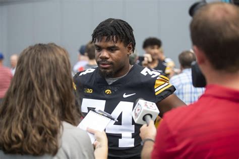 One On One With Iowa Linebacker Jay Higgins The Daily Iowan