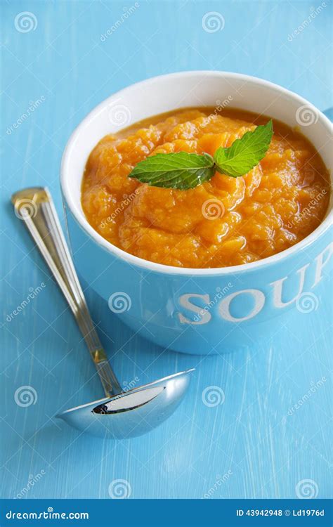 Ab Bora Cenoura Sopa Do Creme Foto De Stock Imagem De Salsa