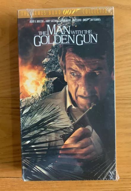 The Man With The Golden Gun Vhs James Bond Roger Moore Film Neuf