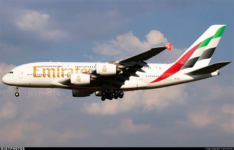 A Eoe Airbus A Emirates Jono Druion Jetphotos