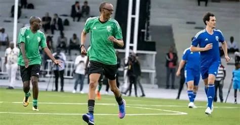 En Culotte De Foot Kagame Pr Pare Une Attaque Meurtri Re Sur Goma