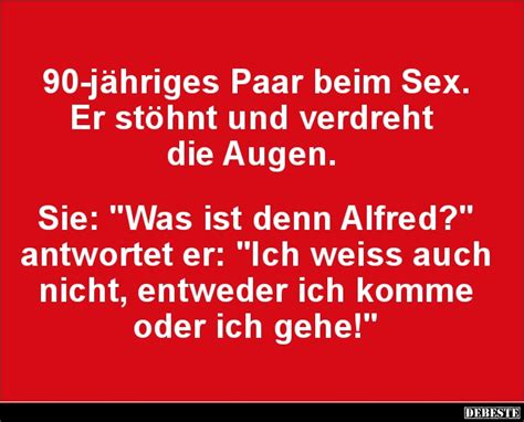 90 jähriges Paar beim Sex Er stöhnt und verdreht Augen Sie
