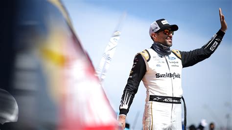 NASCAR star Aric Almirola retiring to spend more time with family | Fox News