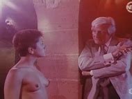 Naked Virginia Woodward in L île des jouissances sauvages