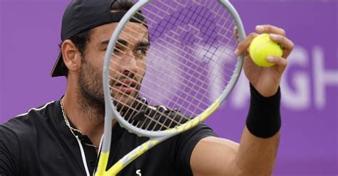 Matteo Berrettini Da Urlo Sull Erba Steso Van De Zandschuklp Vola In