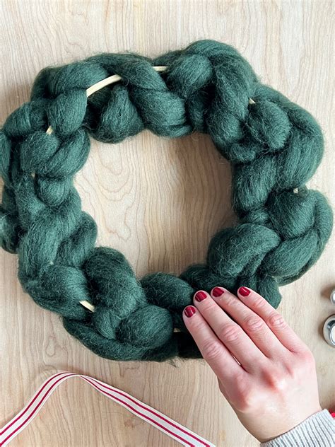 Wool Roving Wreath Tutorial