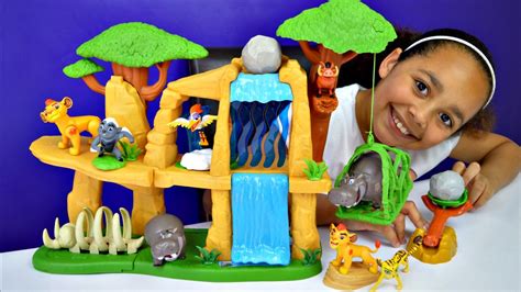 Disney Junior The Lion Guard Defend The Pride Lands Playset Hide