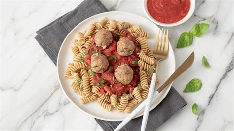 Rustic Italian Turkey Meatball Marinara With Whole Wheat Pasta