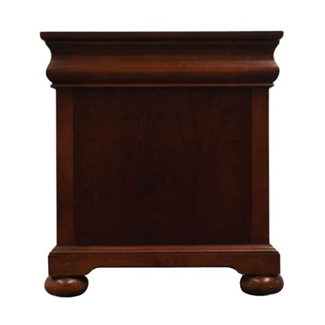 Hekman Furniture Cherry Contemporary Traditional Style 22 Accent