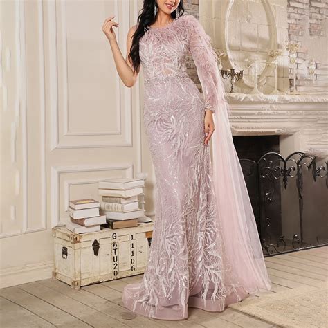 Luxury Embroidered Floral Dubai Feather A Line Mermaid Evening Dress