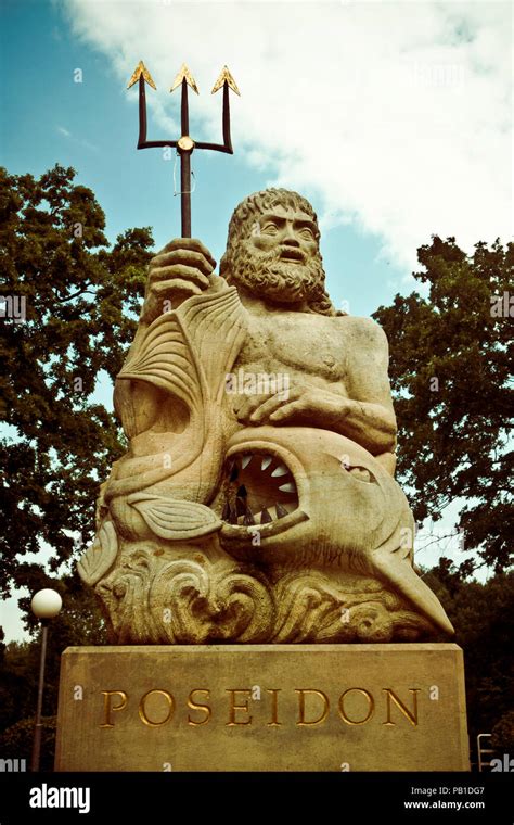 Statue Poseidon Greek God Sea Hi Res Stock Photography And Images Alamy