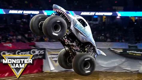 Monster Jam Highlights Moline Il May Monster Jam Youtube