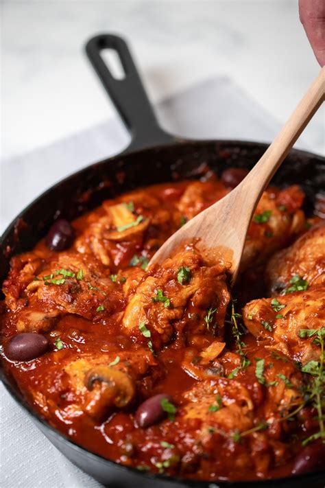 Easy Italian Chicken Cacciatore A Simple Dinner The Gay Globetrotter