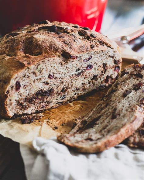 This Dutch Oven Bread Is An Easy No Knead Bread That Rises Overnight