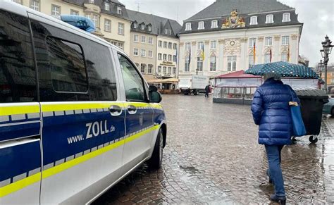 Kontrollaktion in Bonn Zoll prüft Einhaltung des Mindestlohns