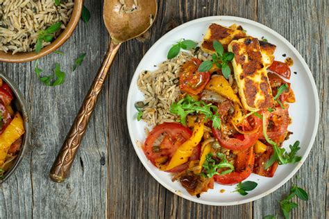 Gegrilde Paprika En Tomaat Met Halloumi En Orzo Karola S Kitchen