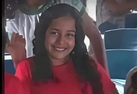 Menina De 12 Anos Morre Após Sofrer Descarga Elétrica Enquanto Usava