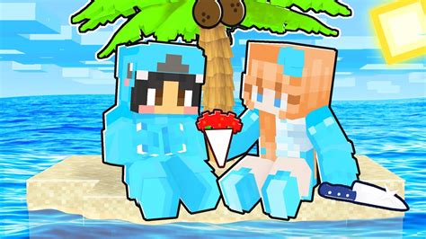 Omz Stranded On A Tiny Island With Crazy Fan Girl In Minecraft Roxy