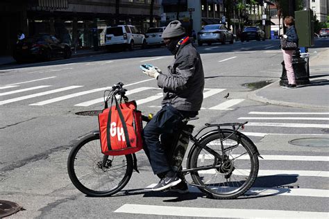 Amazon Prime Now Includes Free Grubhub Delivery