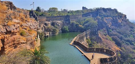 Places to Visit in Chittorgarh - Travel Guide to Chittorgarh