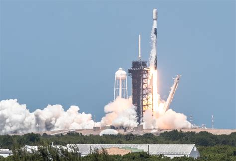 Spacex Breaks Space Shuttle Pad Record With Falcon Starlink Mission