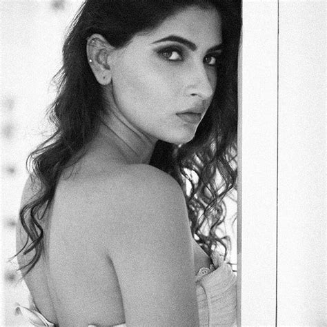 Karishma Sharma Hot Bikini Photos Are Too Hot TO Handle
