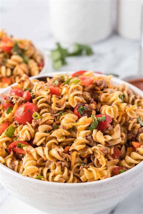 This Easy Taco Pasta Salad Recipe Is Loaded With Mexican Inspired