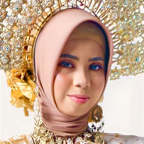 Nur Athirah Hadis Sulawesi Selatan Putri Hijabfluencer Indonesia