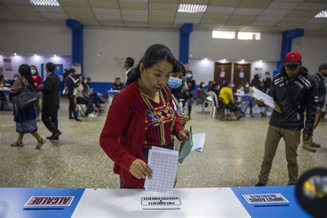 Tribunal Electoral De Guatemala Oficializa El Avance De Torres Y