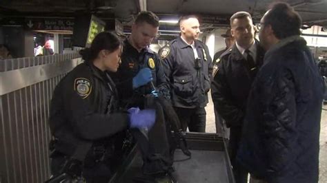 New York Governor Deploys National Guard To Help Nypd On Citys Subway News Uk Video News