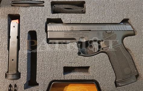 Pistolet Steyr L9 A2 Mf