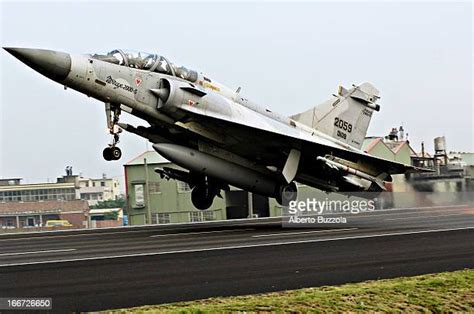 98 Taiwan Air Force Mirage 2000 Stock Photos, High-Res Pictures, and ...