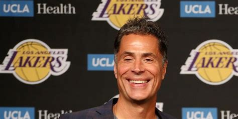 Lakers extend GM Rob Pelinka through 2026: report