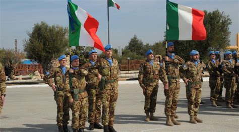 Caschi Blu Italiani In Libano Cambio Di Comando Al Combat Service